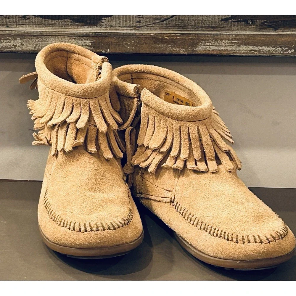 Minnetonka Brown Zip Double Fringe Ankle Bootie/Moccasin‎ Style Big Kid Size 2